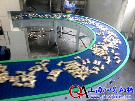 U型轉(zhuǎn)彎網(wǎng)帶輸送機(jī) U型轉(zhuǎn)彎網(wǎng)帶輸送機(jī)