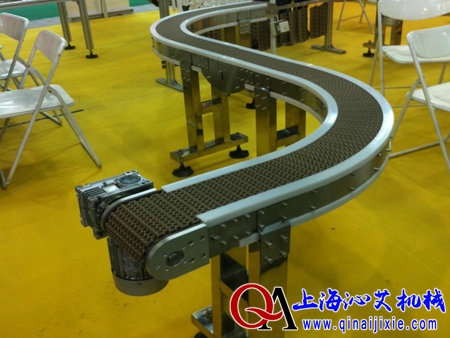 S型轉(zhuǎn)彎網(wǎng)帶輸送機 S型轉(zhuǎn)彎網(wǎng)帶輸送機
