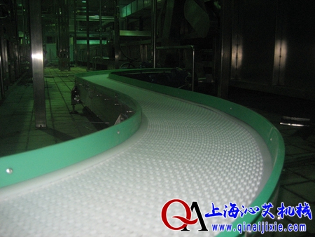 塑料網(wǎng)帶轉(zhuǎn)彎輸送機 塑料網(wǎng)帶轉(zhuǎn)彎輸送機