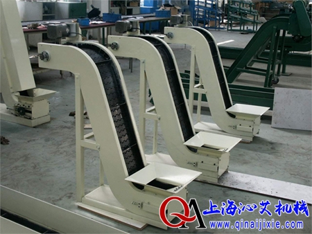 金屬鏈板爬坡機(jī) 金屬鏈板爬坡機(jī)