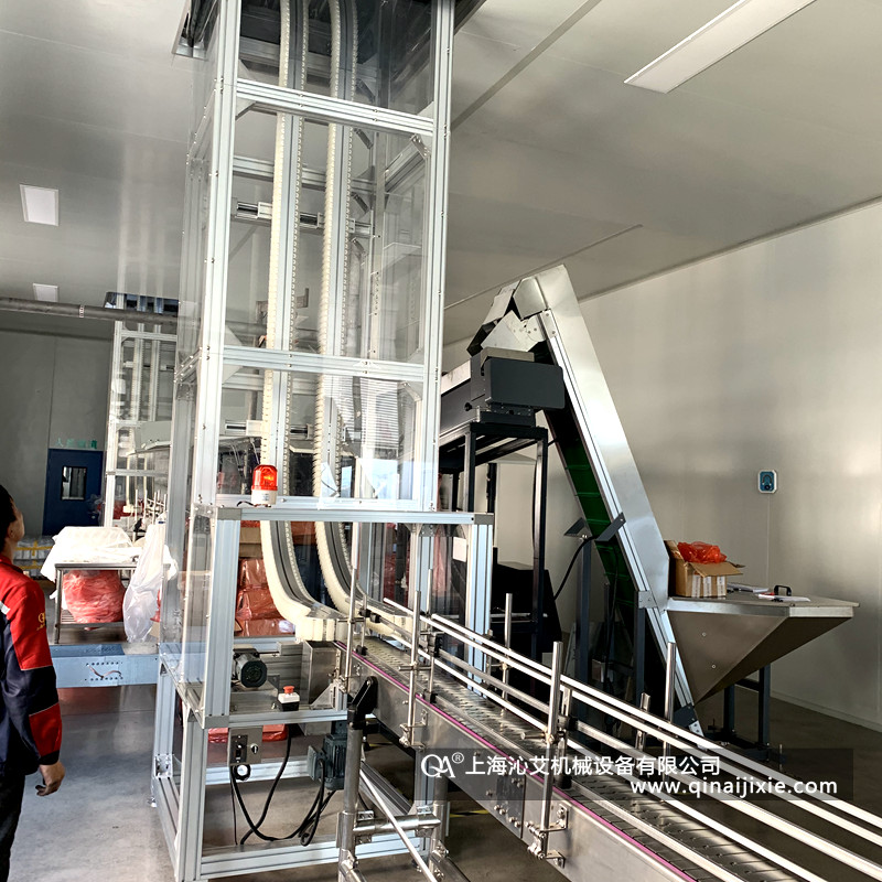 食用油PET瓶坯對(duì)夾式提升機(jī)廠家 食用油PET瓶坯對(duì)夾式提升機(jī)廠家